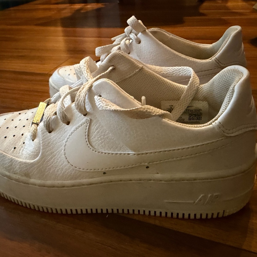 Nike White Air Force 1 Sneakers Size 6